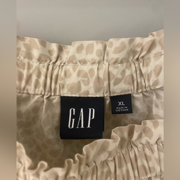 Gap flutter sleeve printed leopard top - Size XL - Picture 4 of 4
